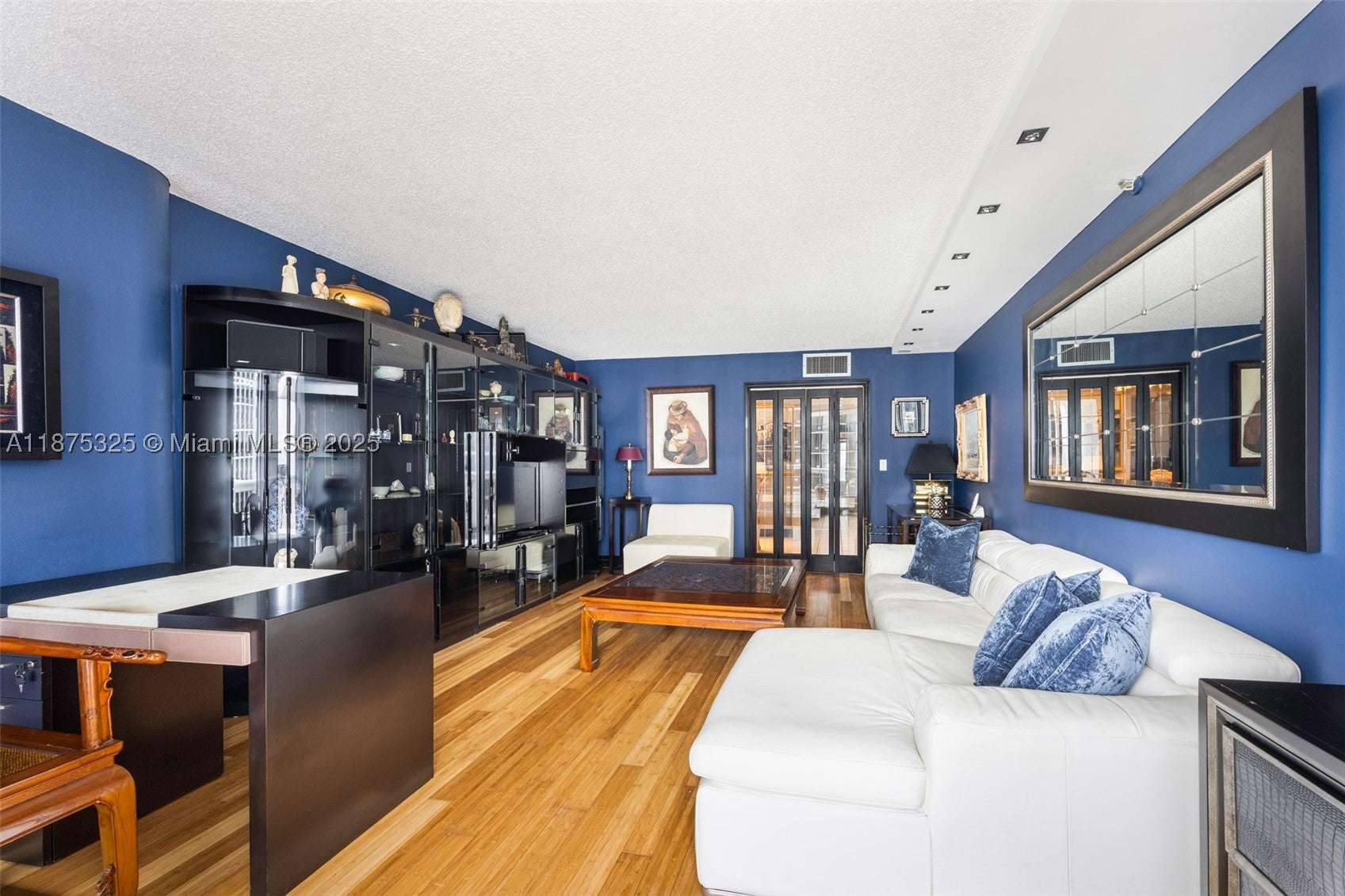 1717 N Bayshore Dr A-3042