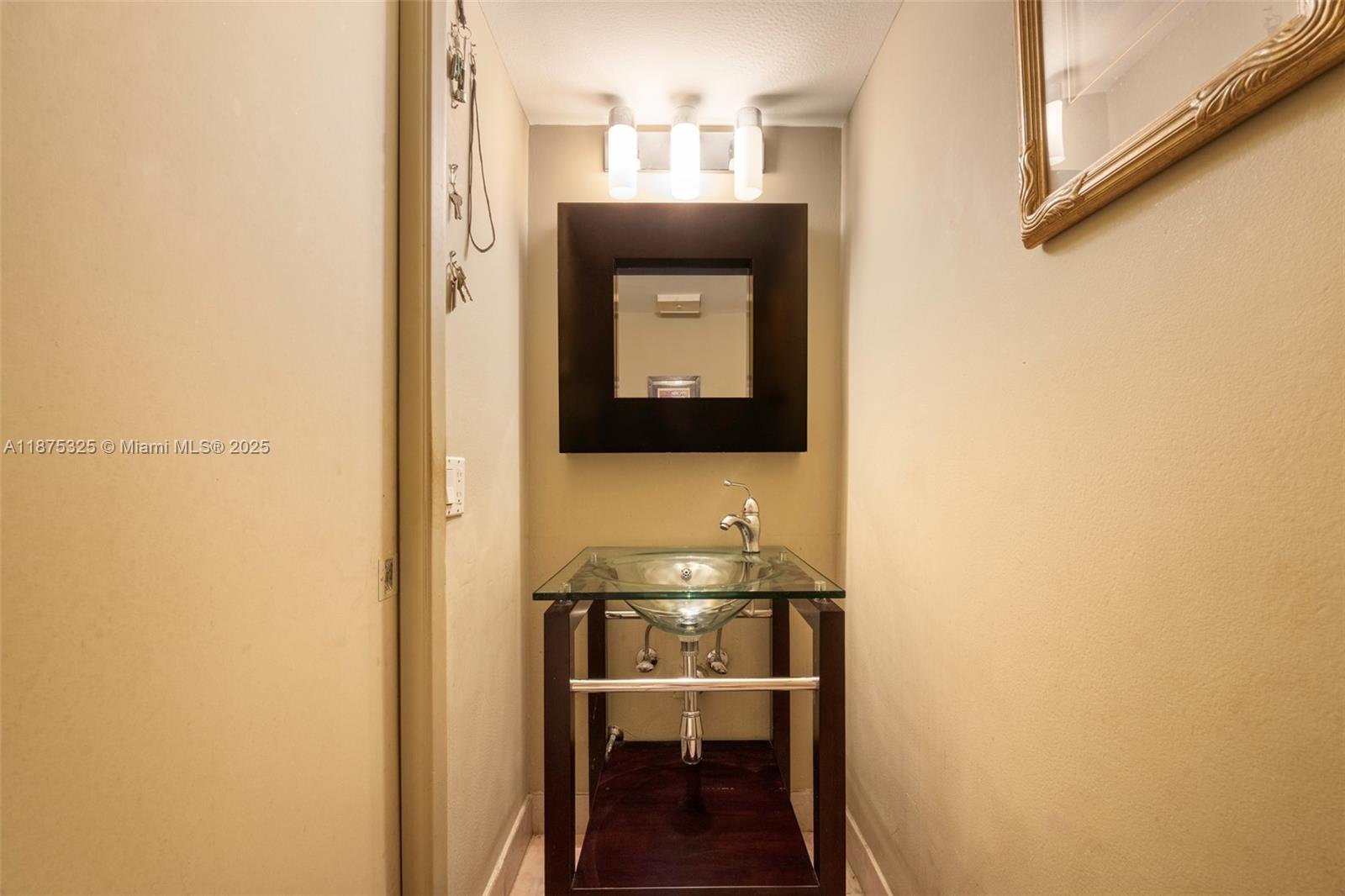 VENETIA CONDO - Residential