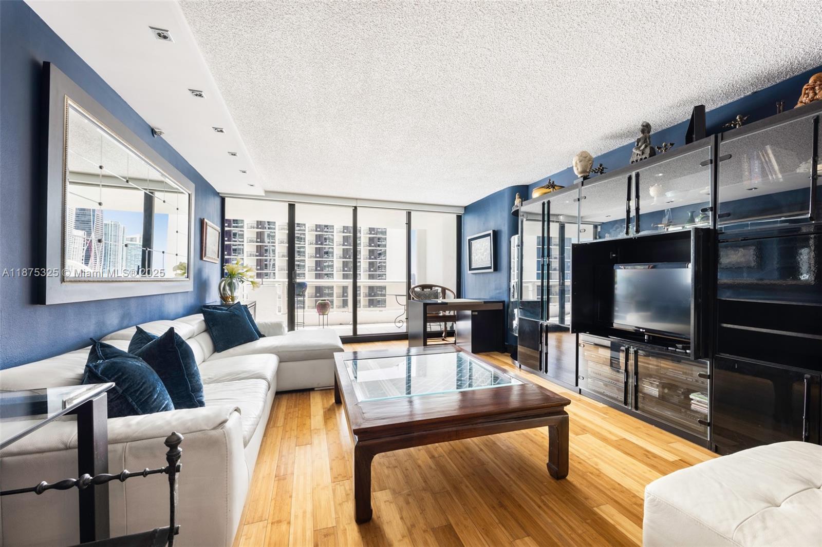 VENETIA CONDO - Residential