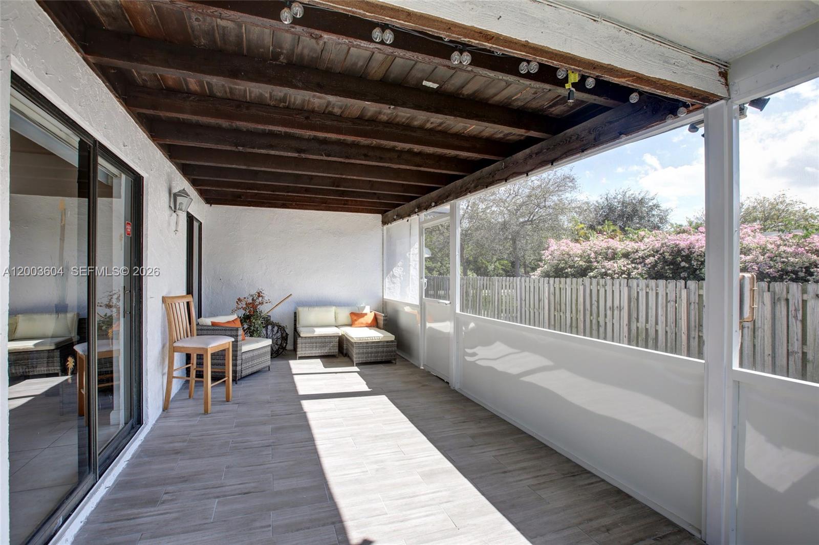 HOLLYWOOD CENTER AMEN PLA - Residential