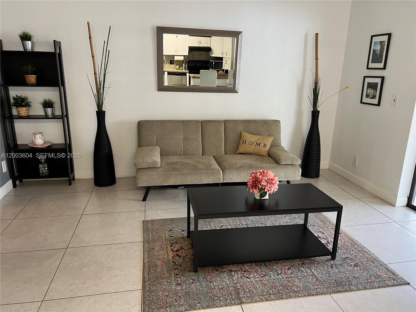 HOLLYWOOD CENTER AMEN PLA - Residential