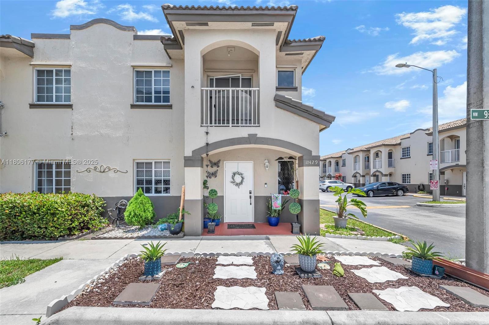 11429 Nw 93rd Ct 1, Hialeah Gardens, Miami-Dade County, Florida - 3 Bedrooms  
2 Bathrooms - 