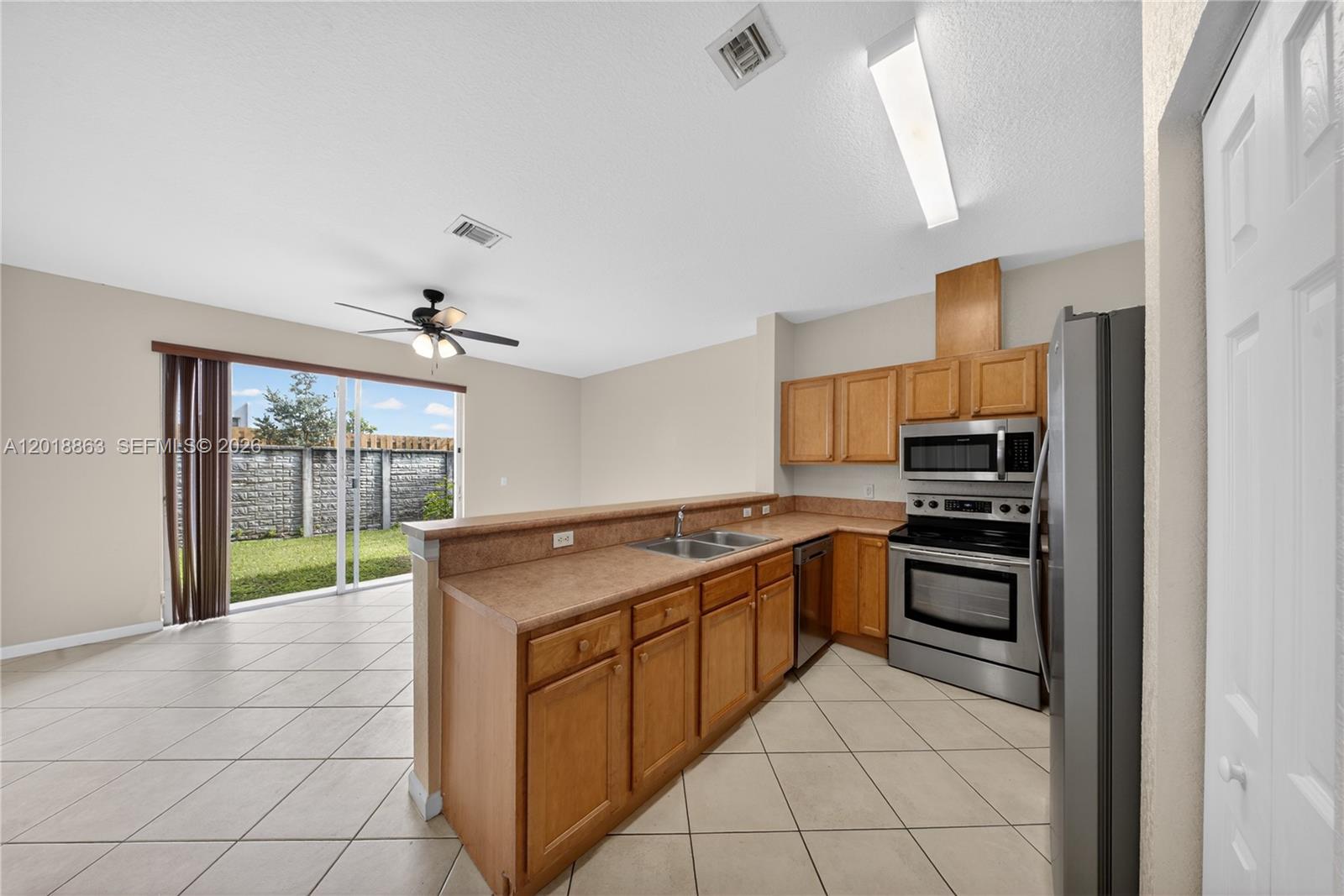 SOUTH POINTE COVE CONDO - Residential