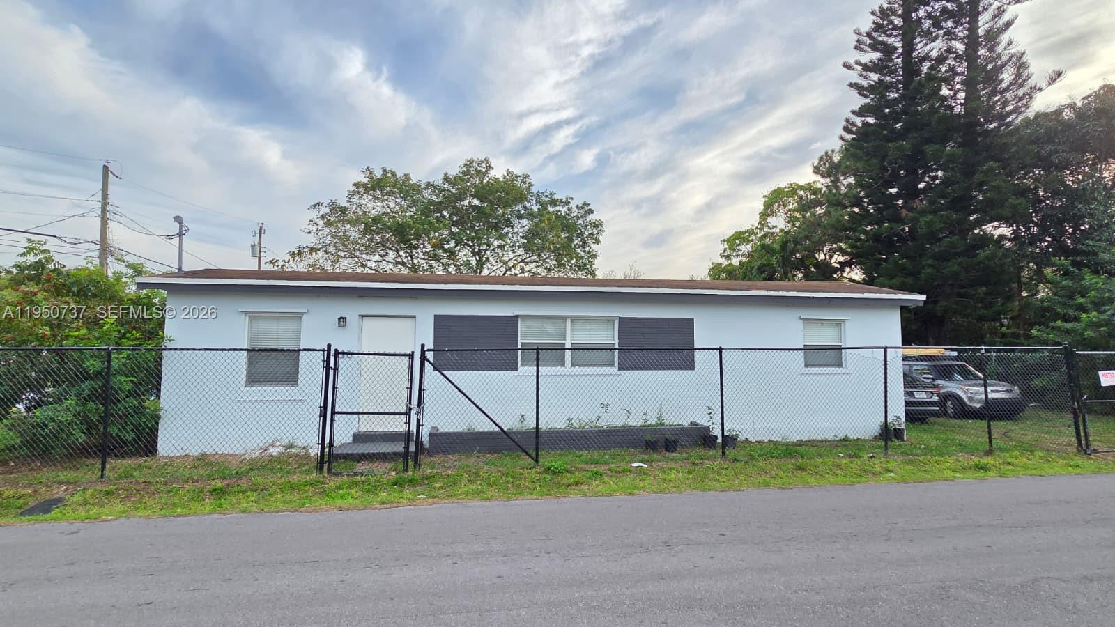 LINCOLN PARK CORR PLAT - Residential