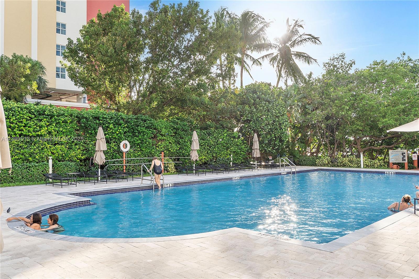 GOLDEN BAY CLUB CONDO - Residential Lease