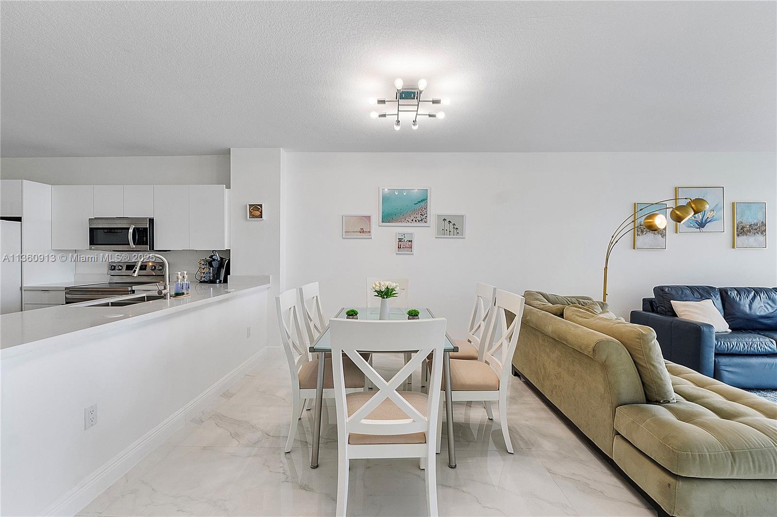 GOLDEN BAY CLUB CONDO - Residential Lease