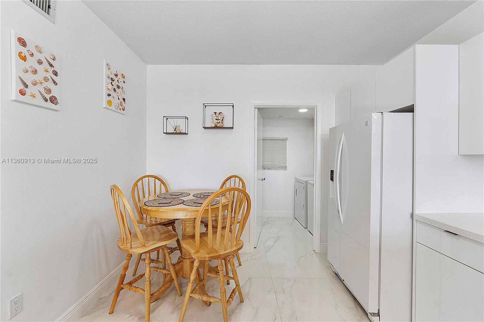 GOLDEN BAY CLUB CONDO - Residential Lease