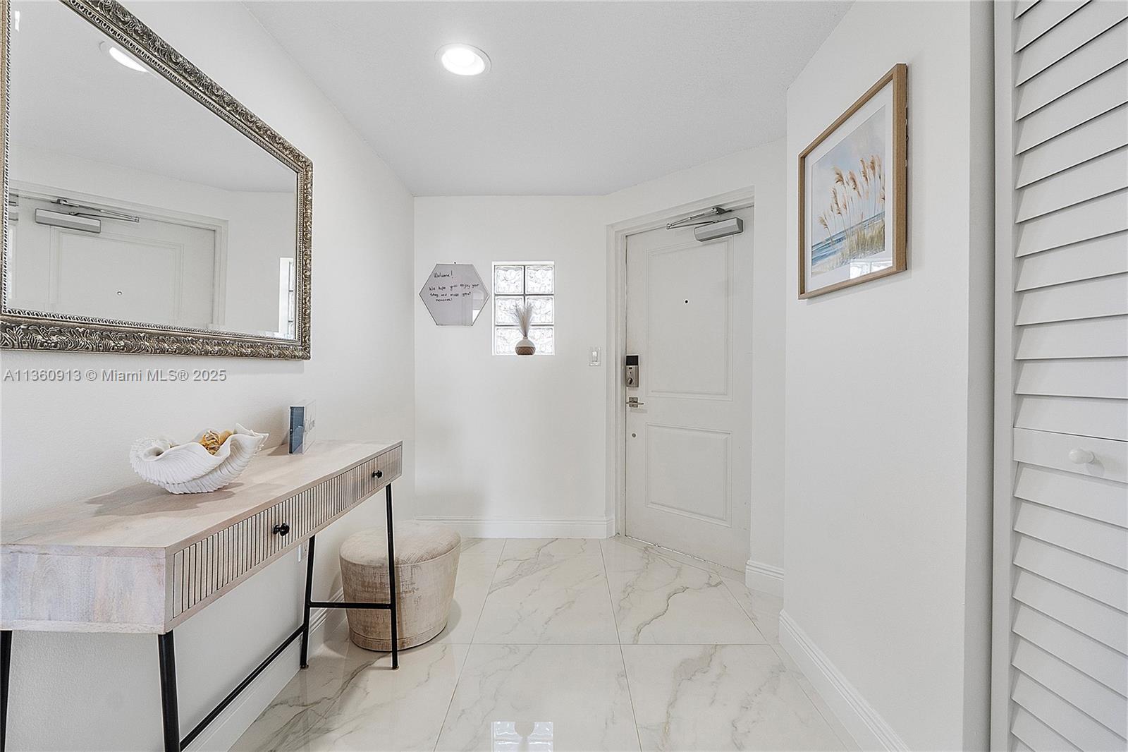 GOLDEN BAY CLUB CONDO - Residential Lease