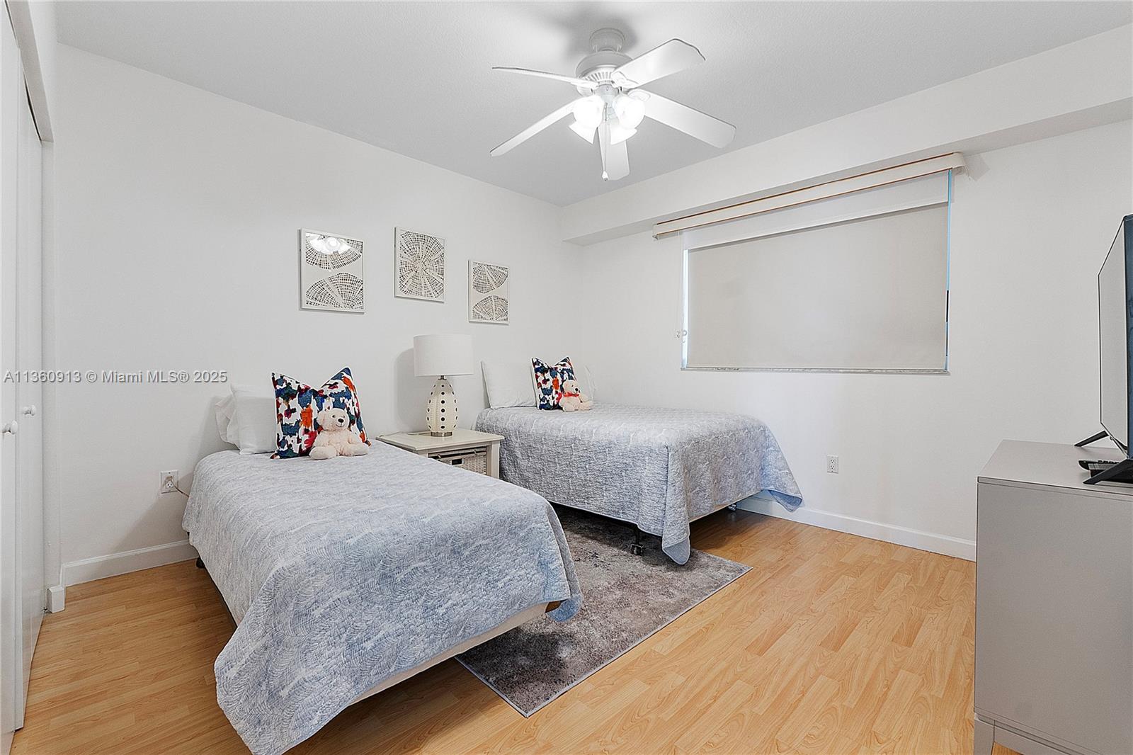 GOLDEN BAY CLUB CONDO - Residential Lease