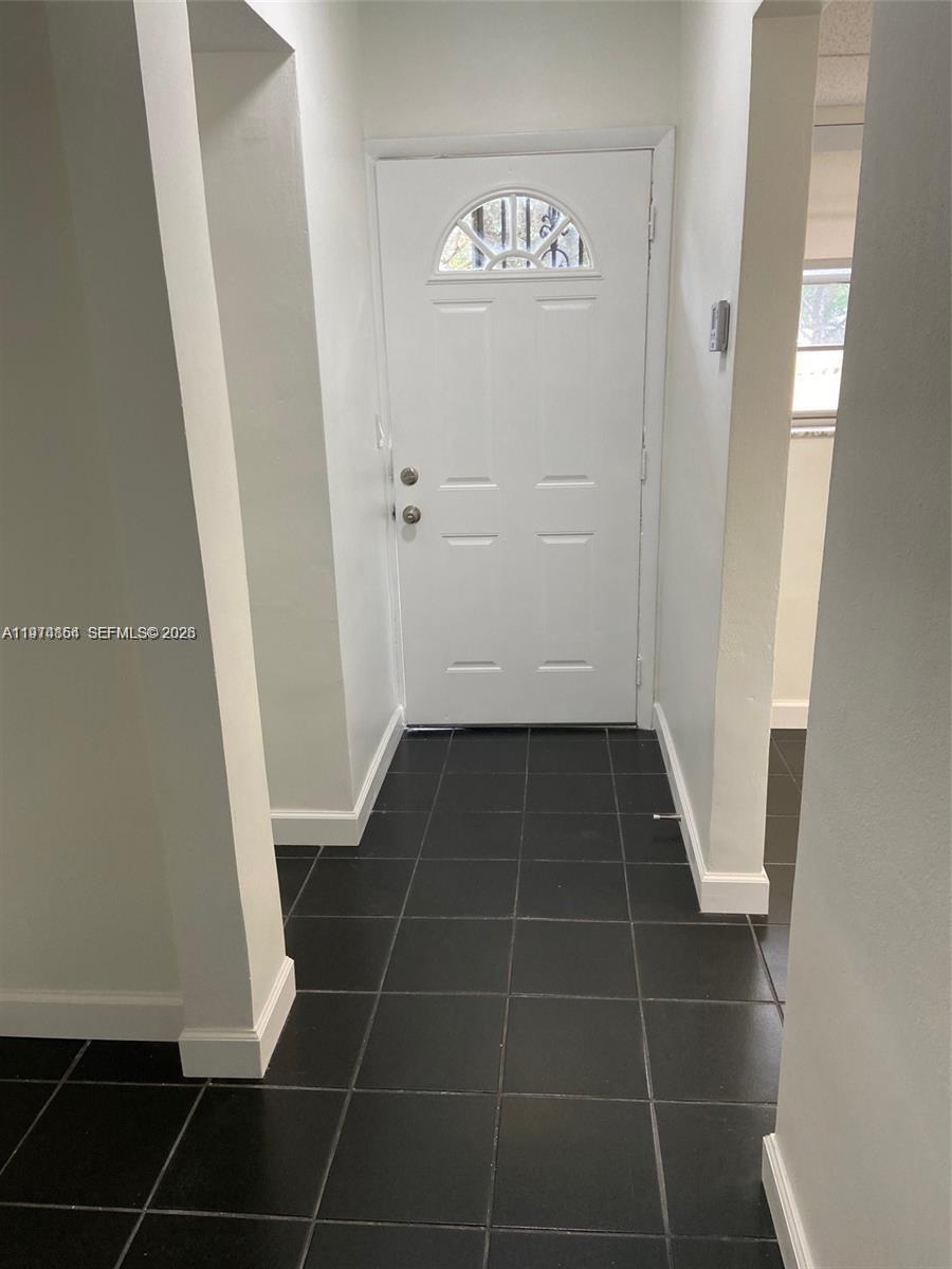 BISC LAKE GARDENS NO 2 BL - Residential Lease