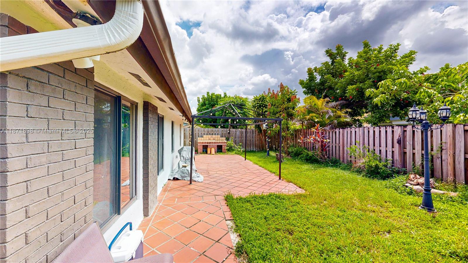 HAMMOCKS SEC 3 - Residential