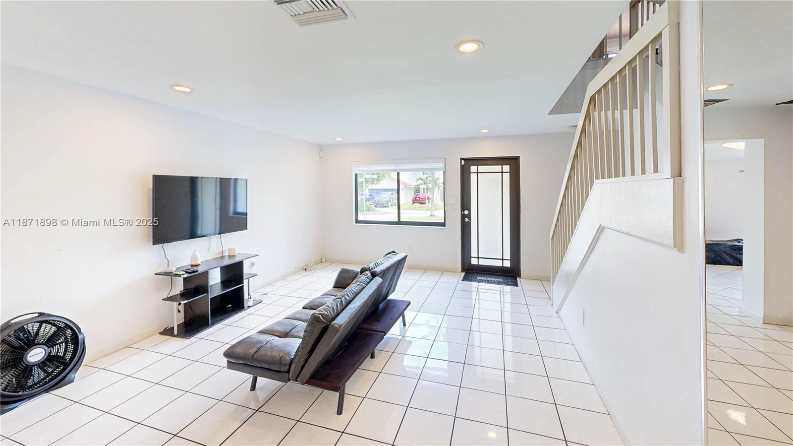 HAMMOCKS SEC 3 - Residential