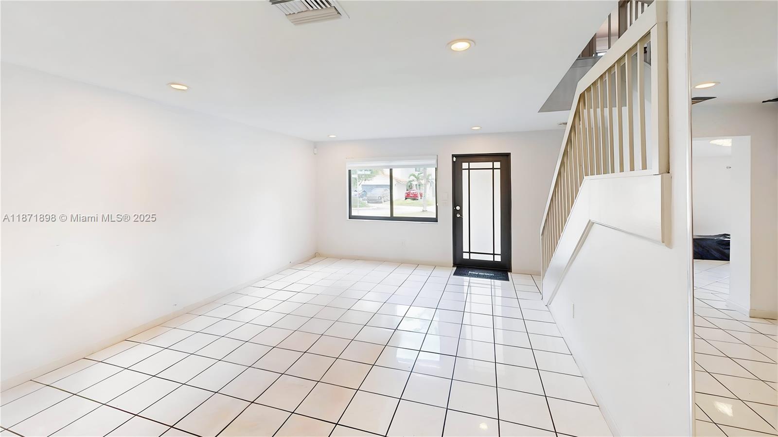 HAMMOCKS SEC 3 - Residential