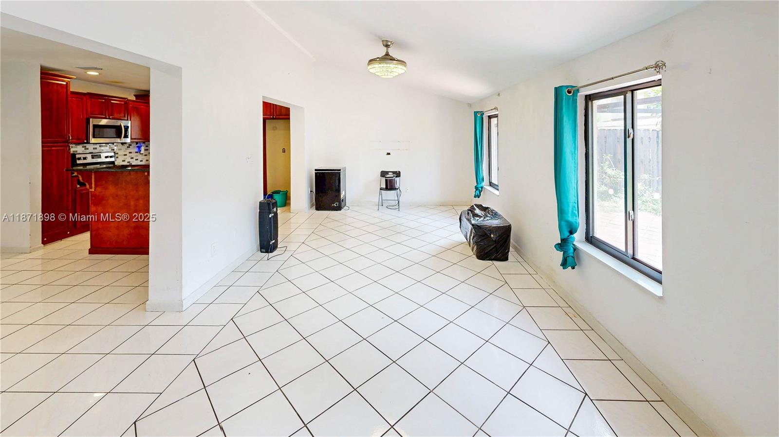 HAMMOCKS SEC 3 - Residential