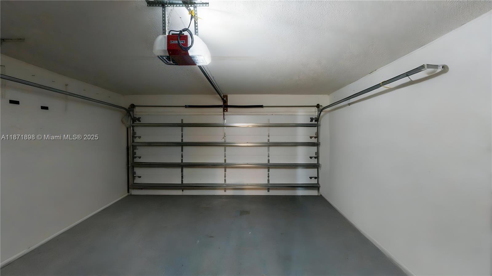 HAMMOCKS SEC 3 - Residential