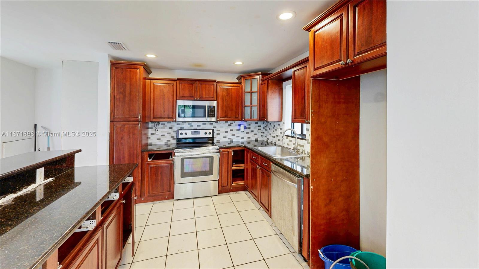 HAMMOCKS SEC 3 - Residential