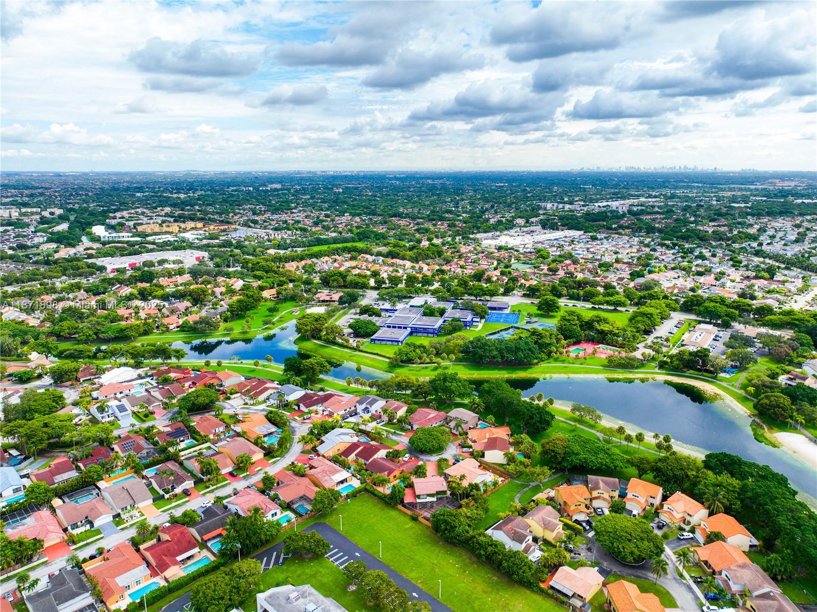 HAMMOCKS SEC 3 - Residential