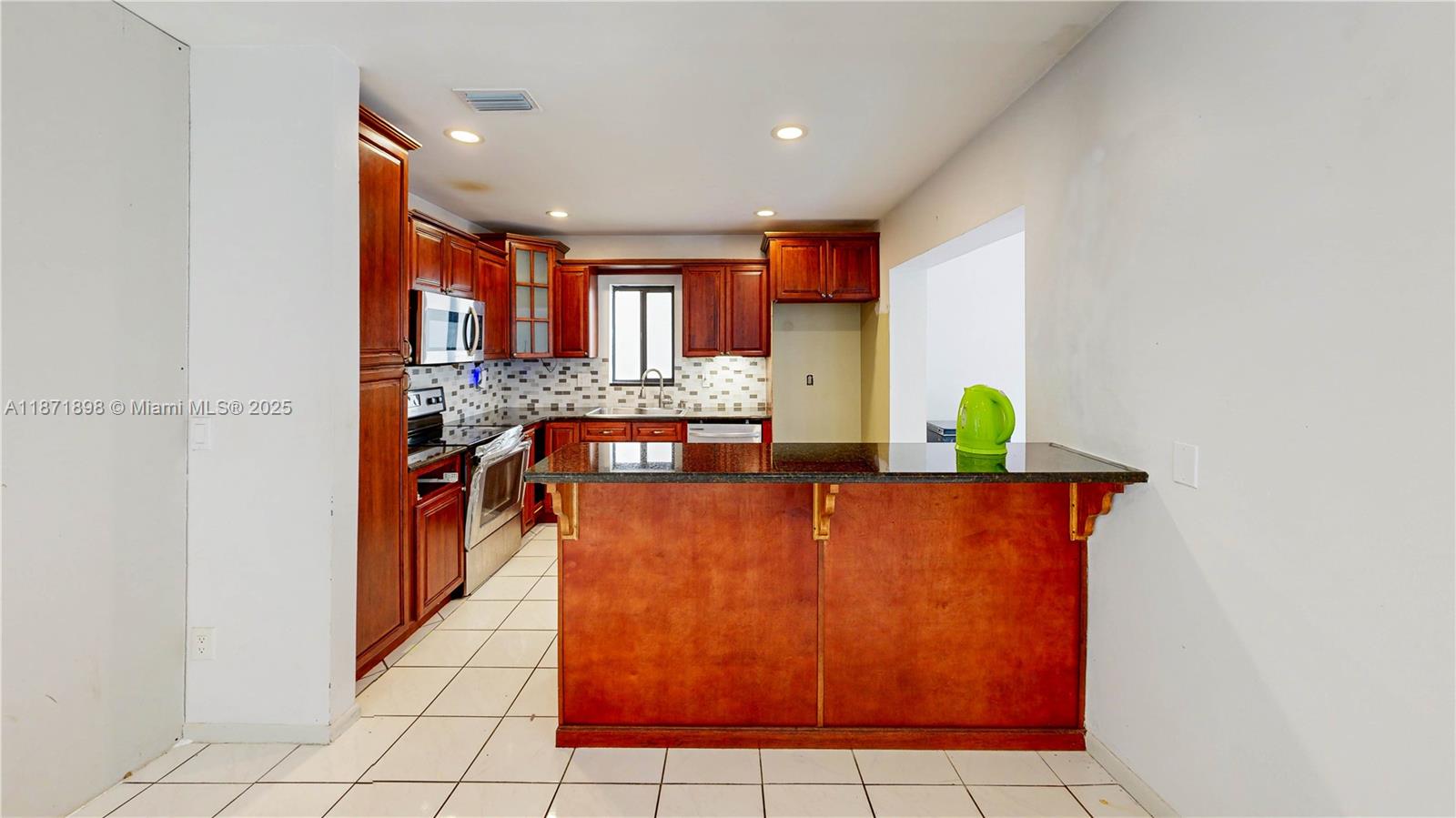 HAMMOCKS SEC 3 - Residential