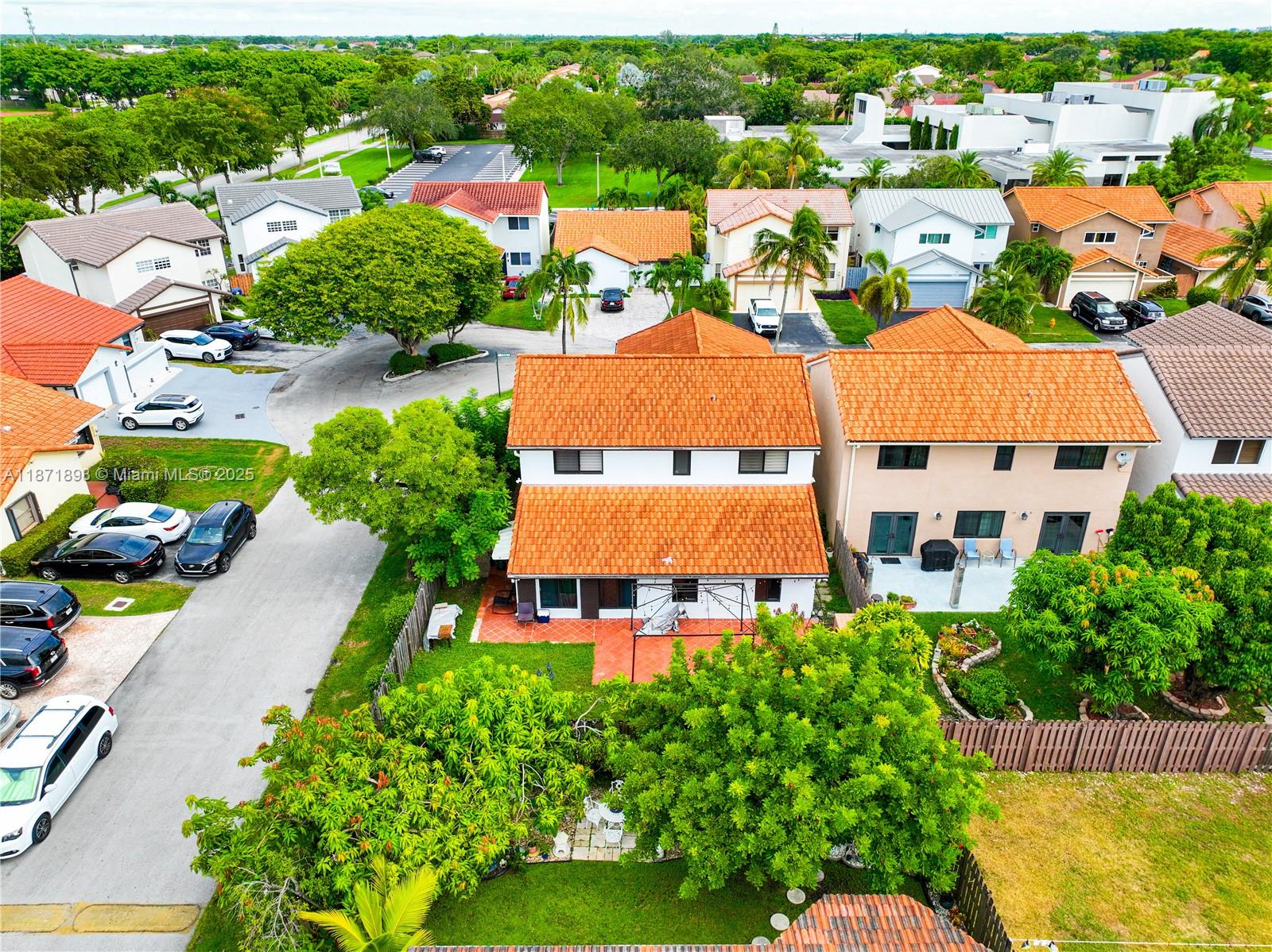 HAMMOCKS SEC 3 - Residential