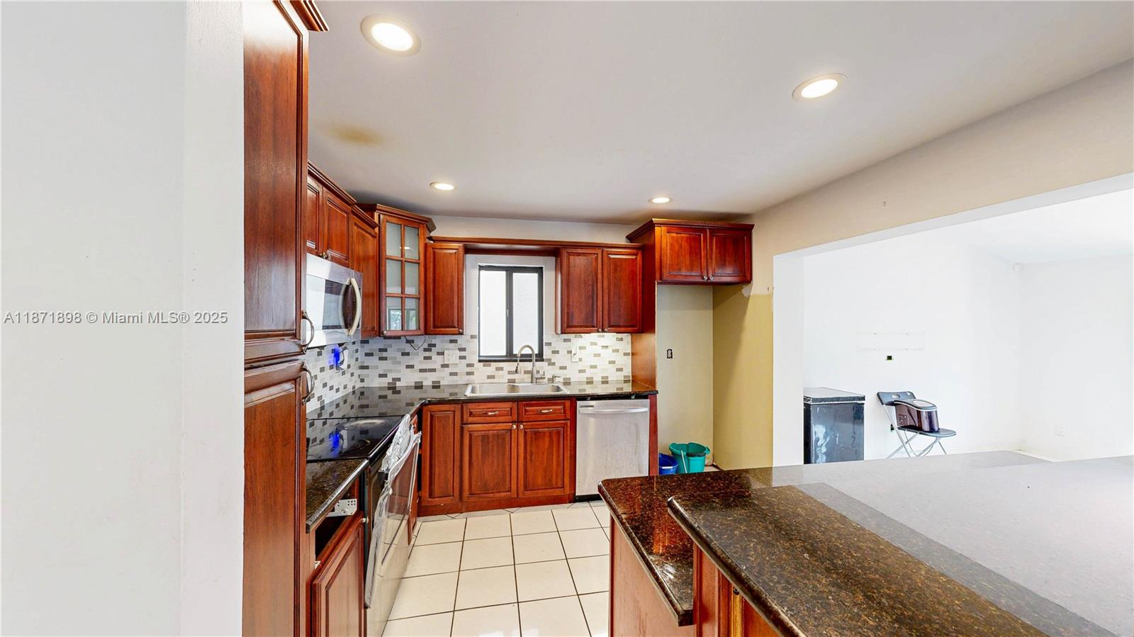 HAMMOCKS SEC 3 - Residential