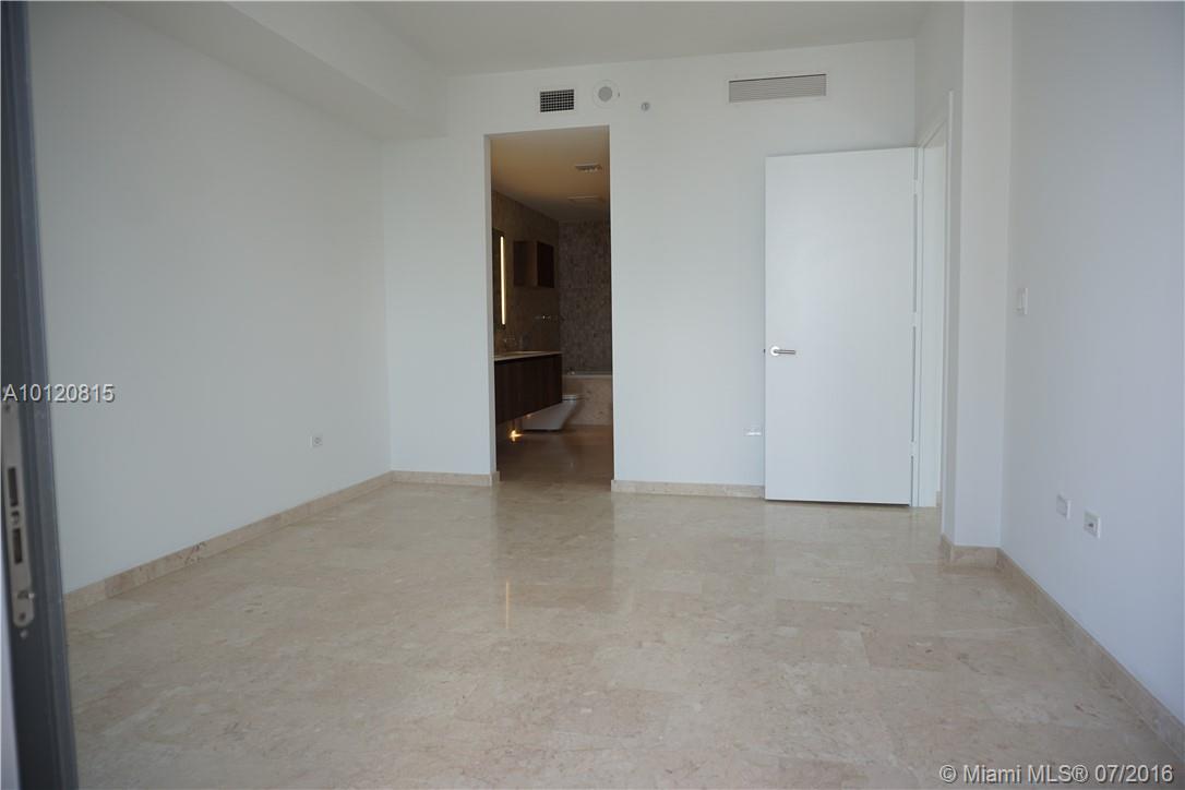 REACH CONDO - Residential Lease