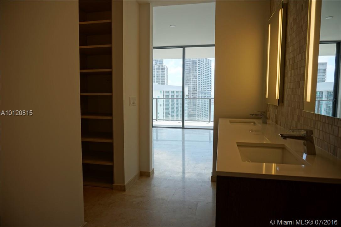 REACH CONDO - Residential Lease