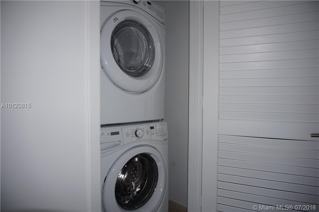 REACH CONDO - Residential Lease