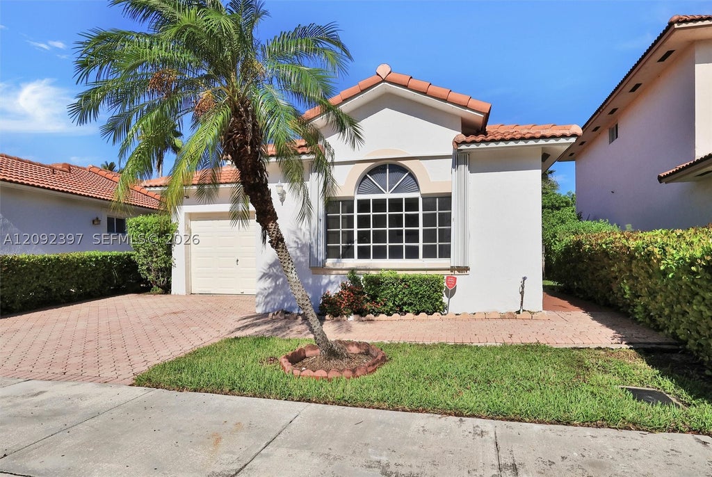 Photo of 127 Danielle Ct, Weston, FL 33326 (MLS # A12092397)