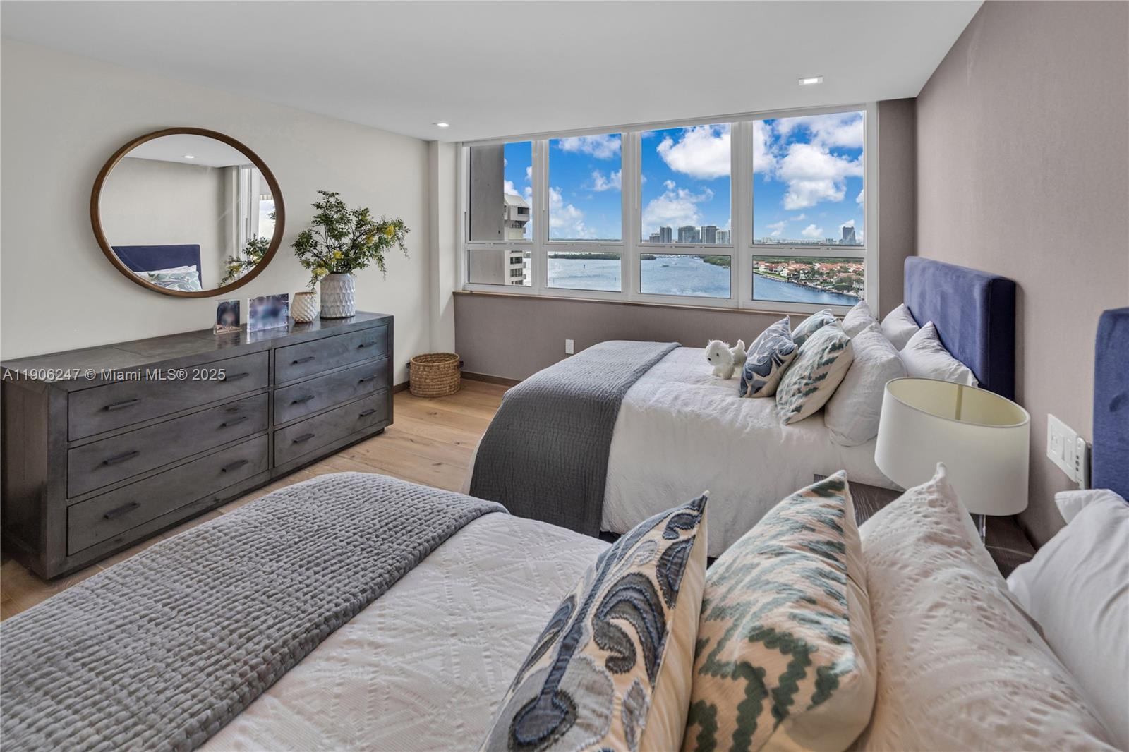 GROVE ISLE CONDO - Residential Lease