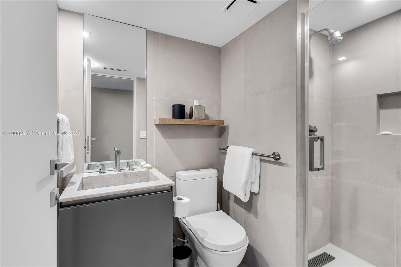 GROVE ISLE CONDO - Residential Lease