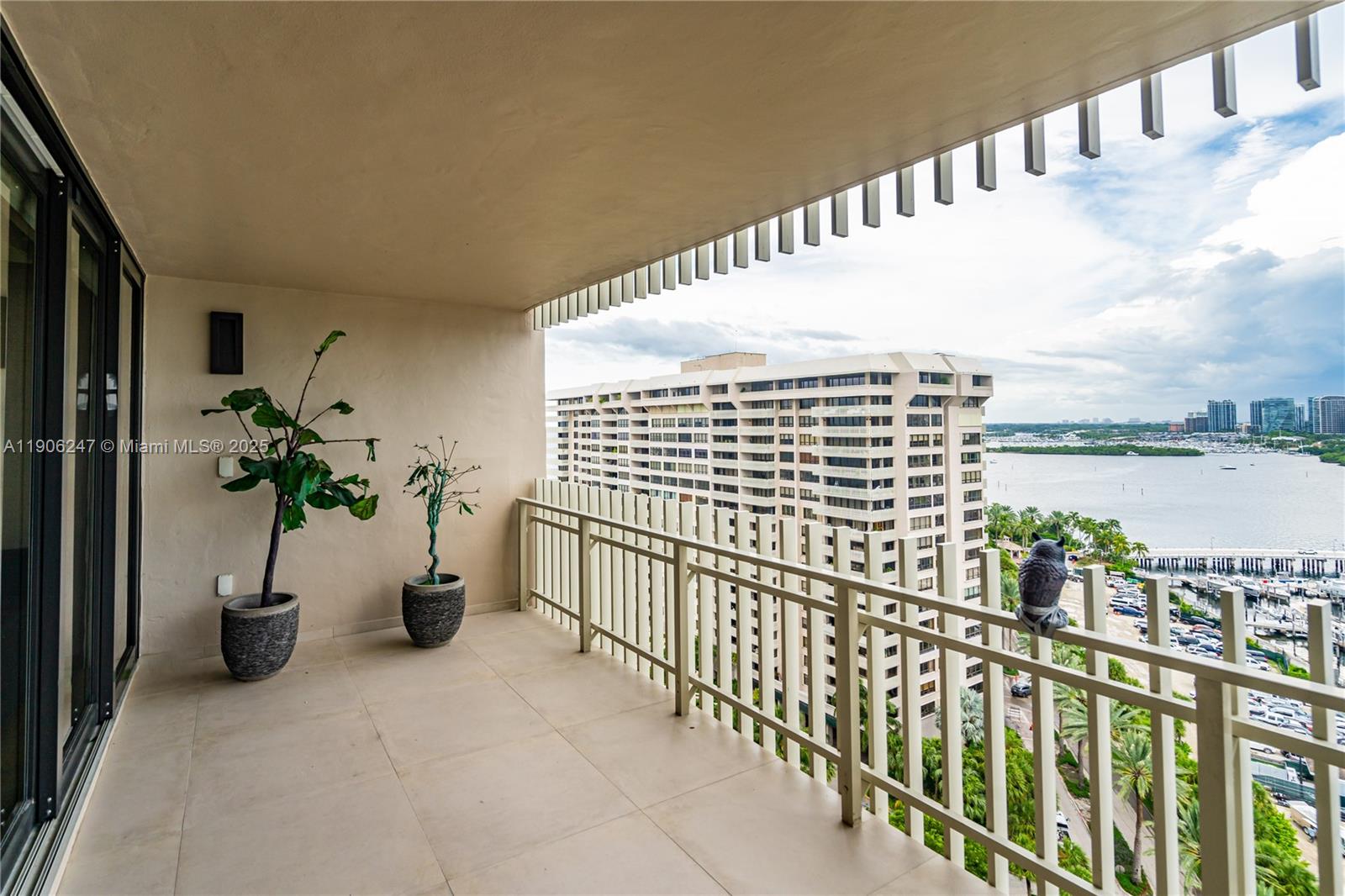 GROVE ISLE CONDO - Residential Lease