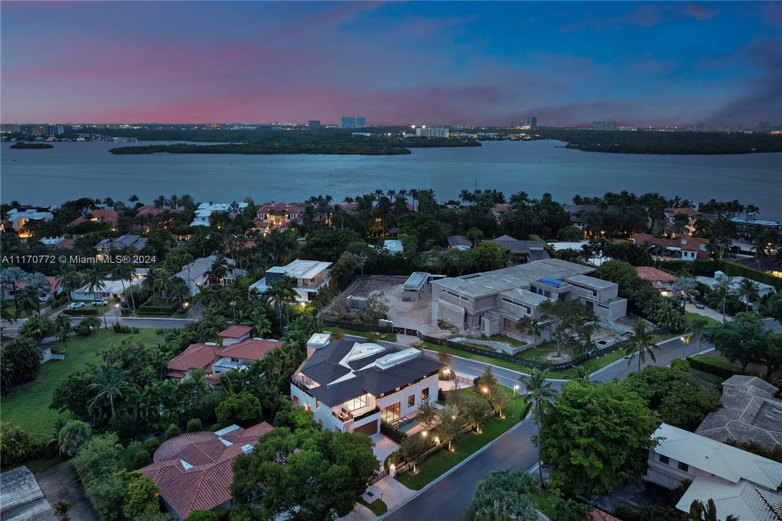 100 Biscay Dr