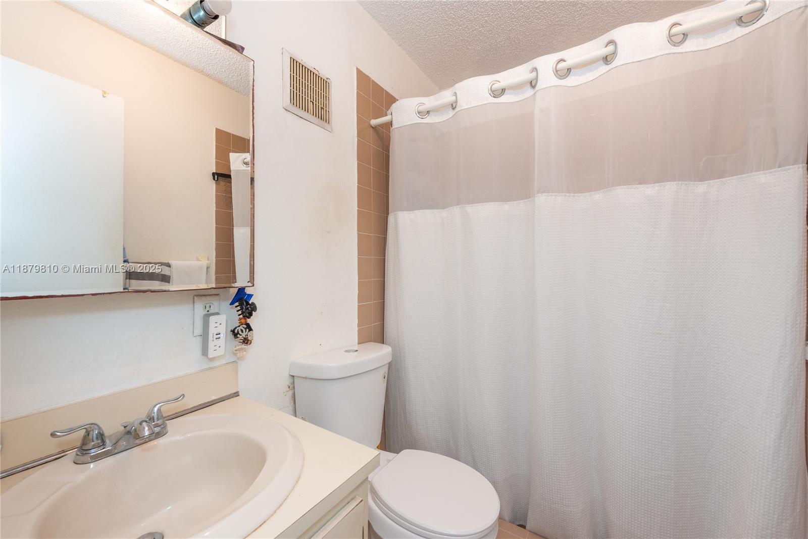 BRICKELL ESTATES - Residential