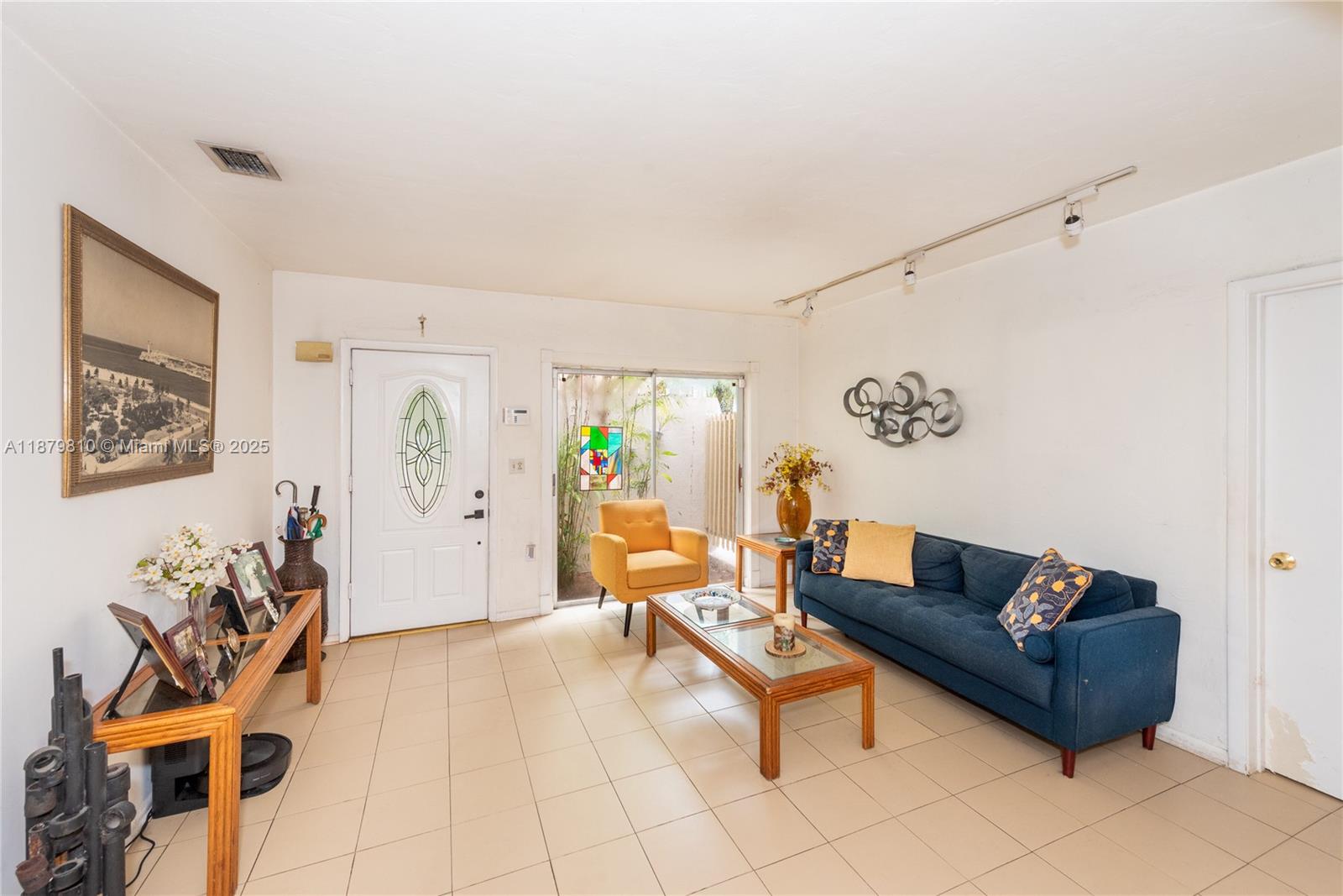 BRICKELL ESTATES - Residential