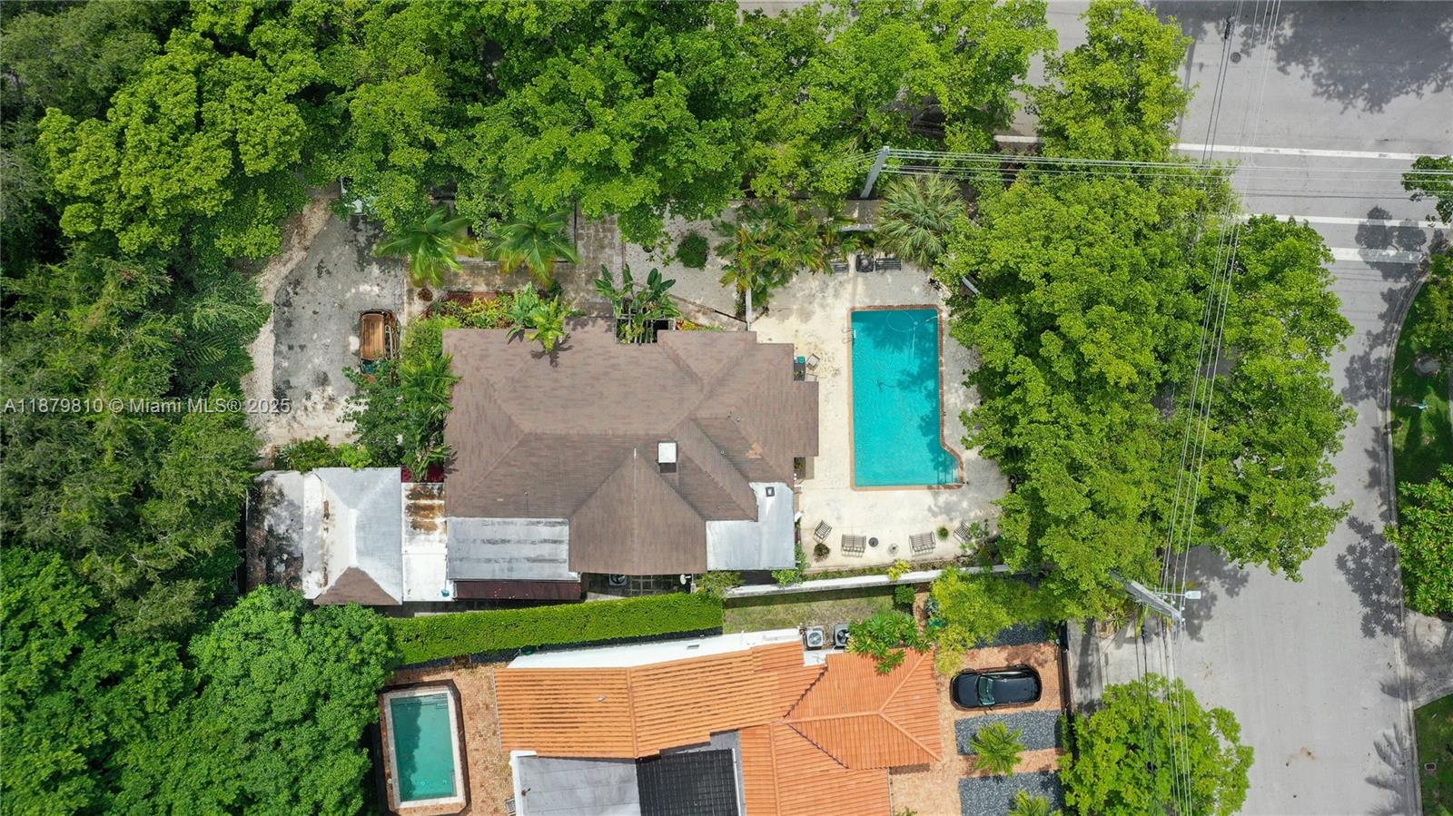 BRICKELL ESTATES - Residential