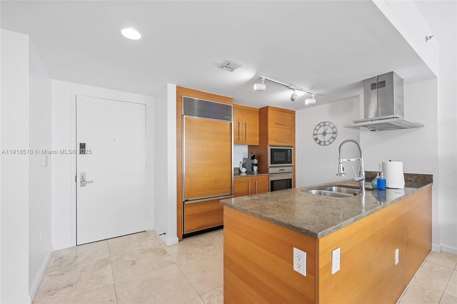 485 Brickell Ave 3503