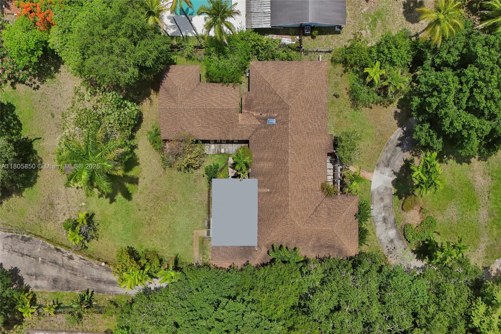 65 Ne 152nd St, Miami, Broward County, Florida - 7 Bedrooms  
4 Bathrooms - 
