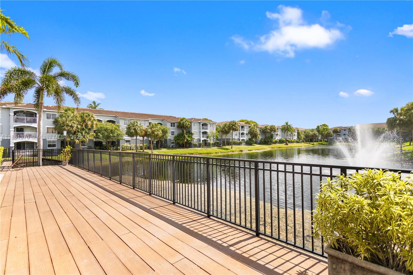 LA VIA CONDO - Residential