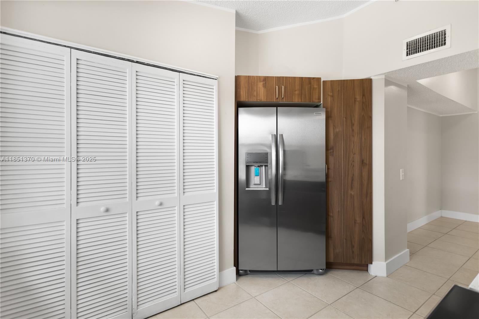 LA VIA CONDO - Residential