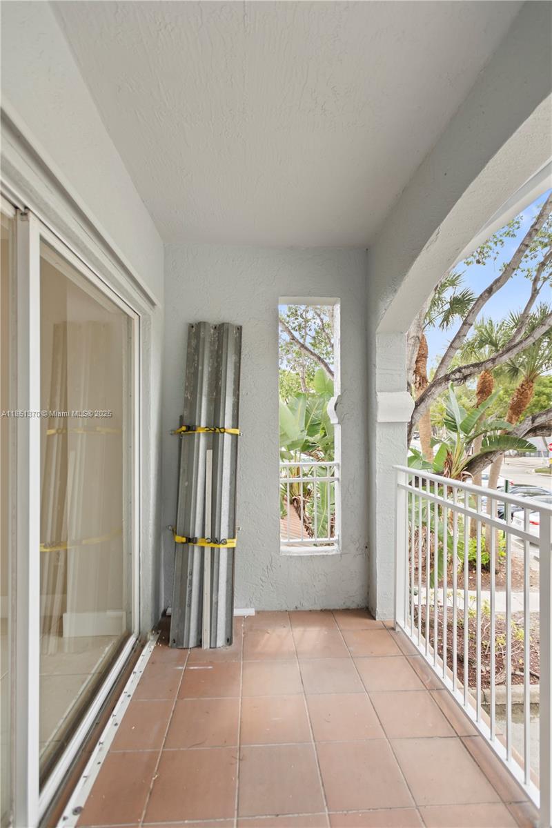 LA VIA CONDO - Residential