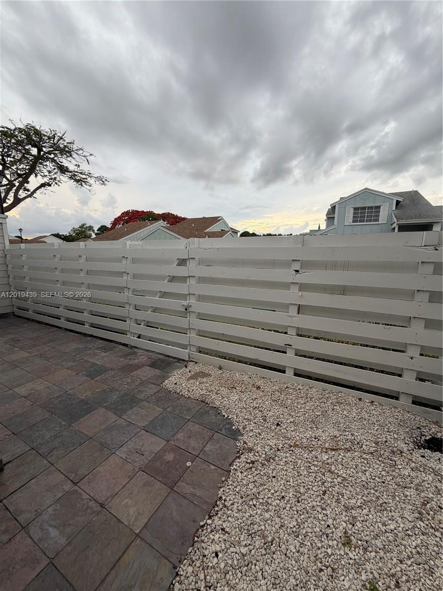 VILG HOMES COUNTRY WALK C - Residential