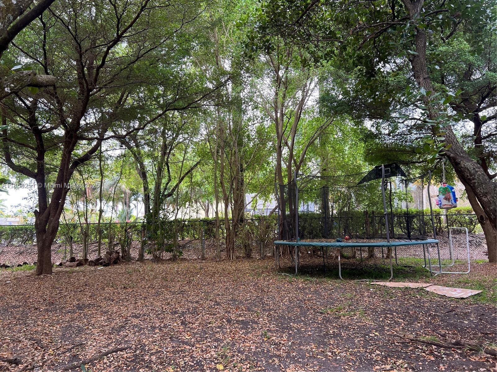 EMILIOS PLACE AT OASIS - Residential