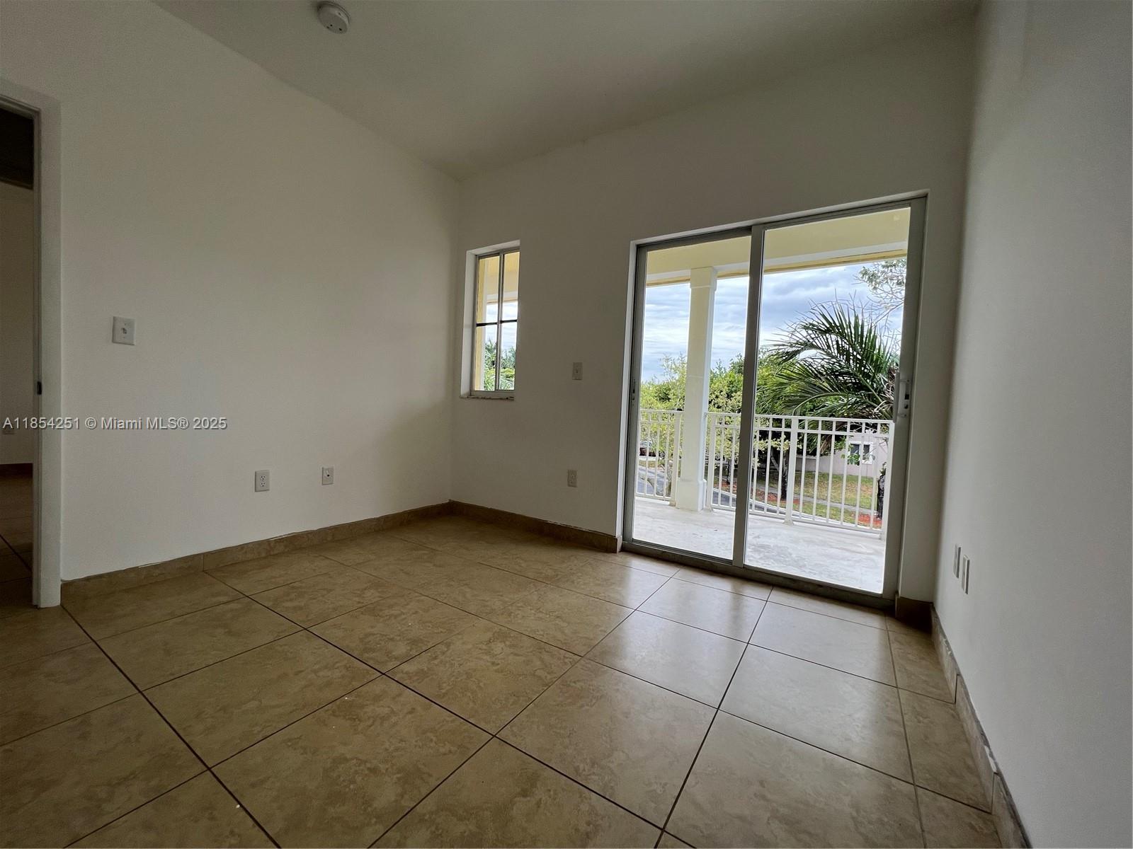 EMILIOS PLACE AT OASIS - Residential