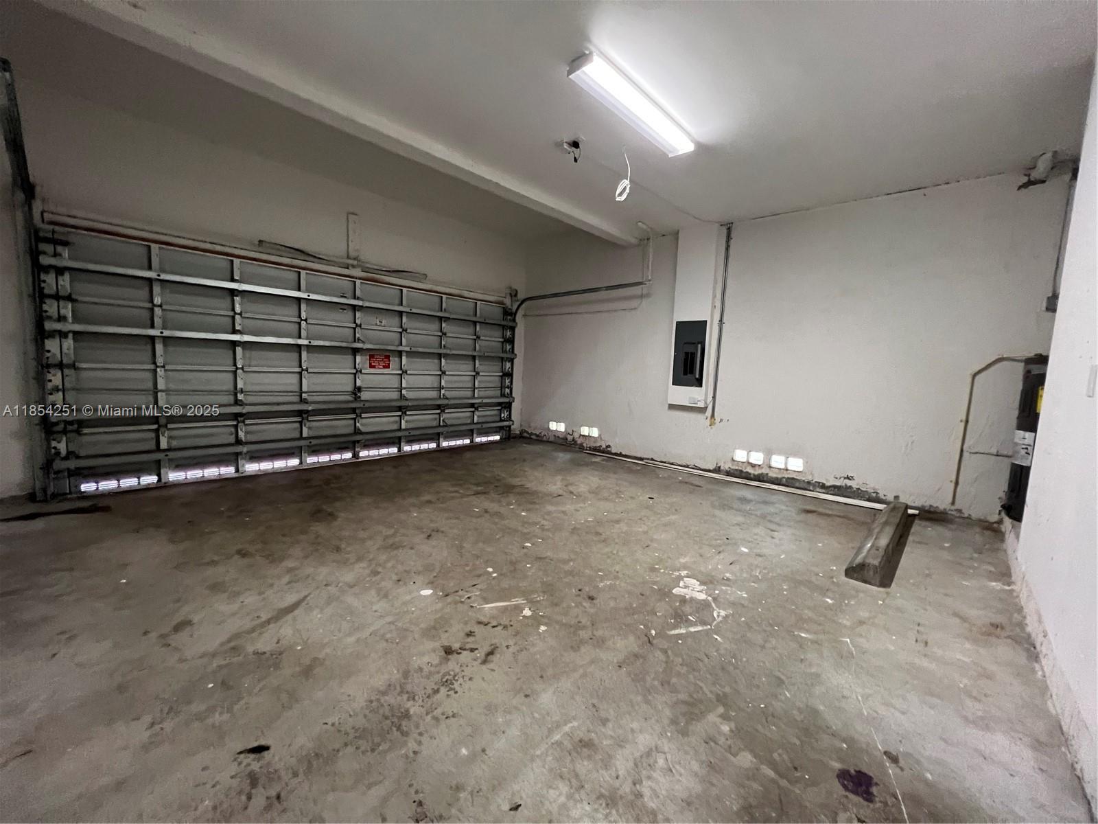 EMILIOS PLACE AT OASIS - Residential