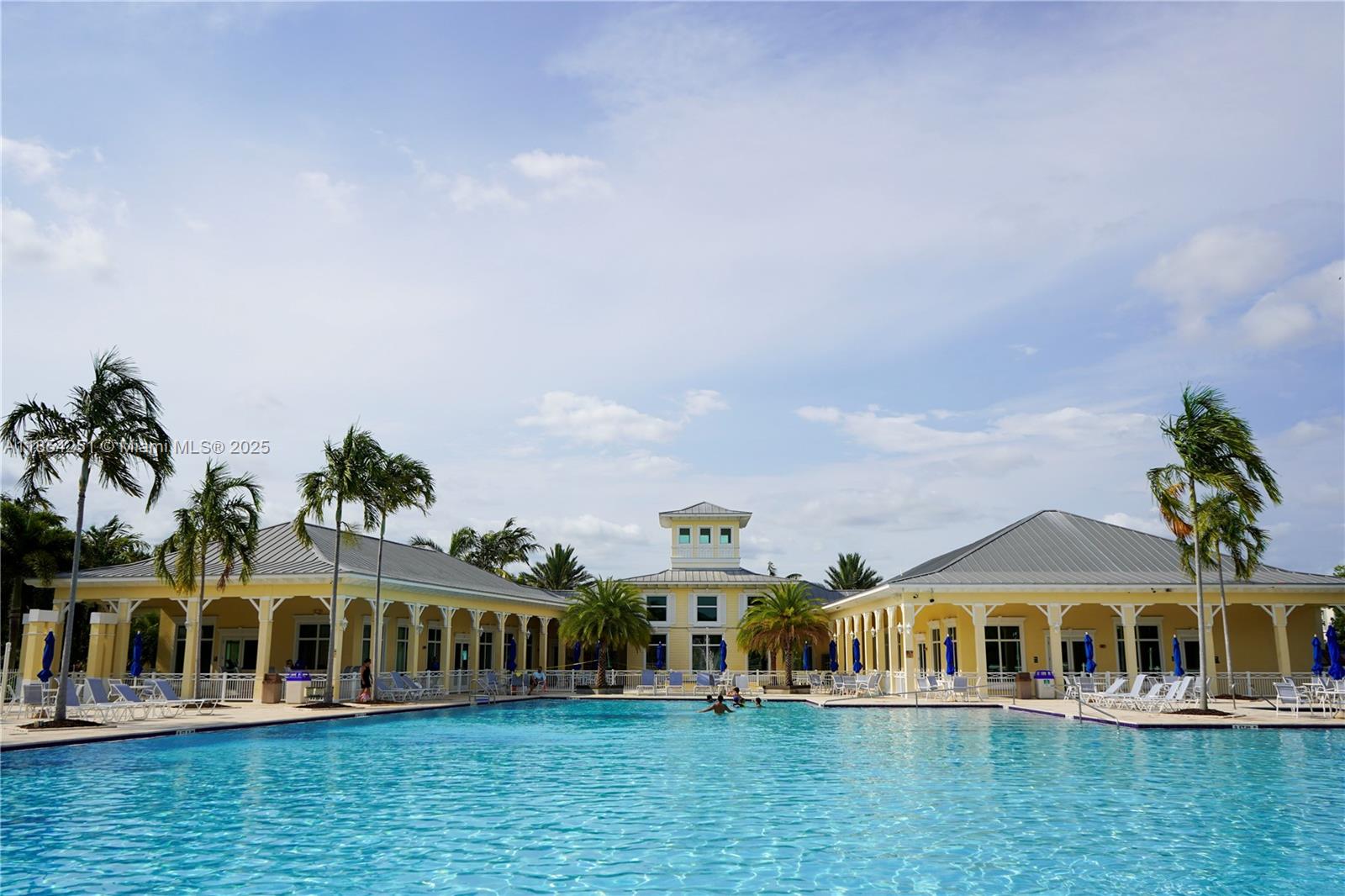 EMILIOS PLACE AT OASIS - Residential