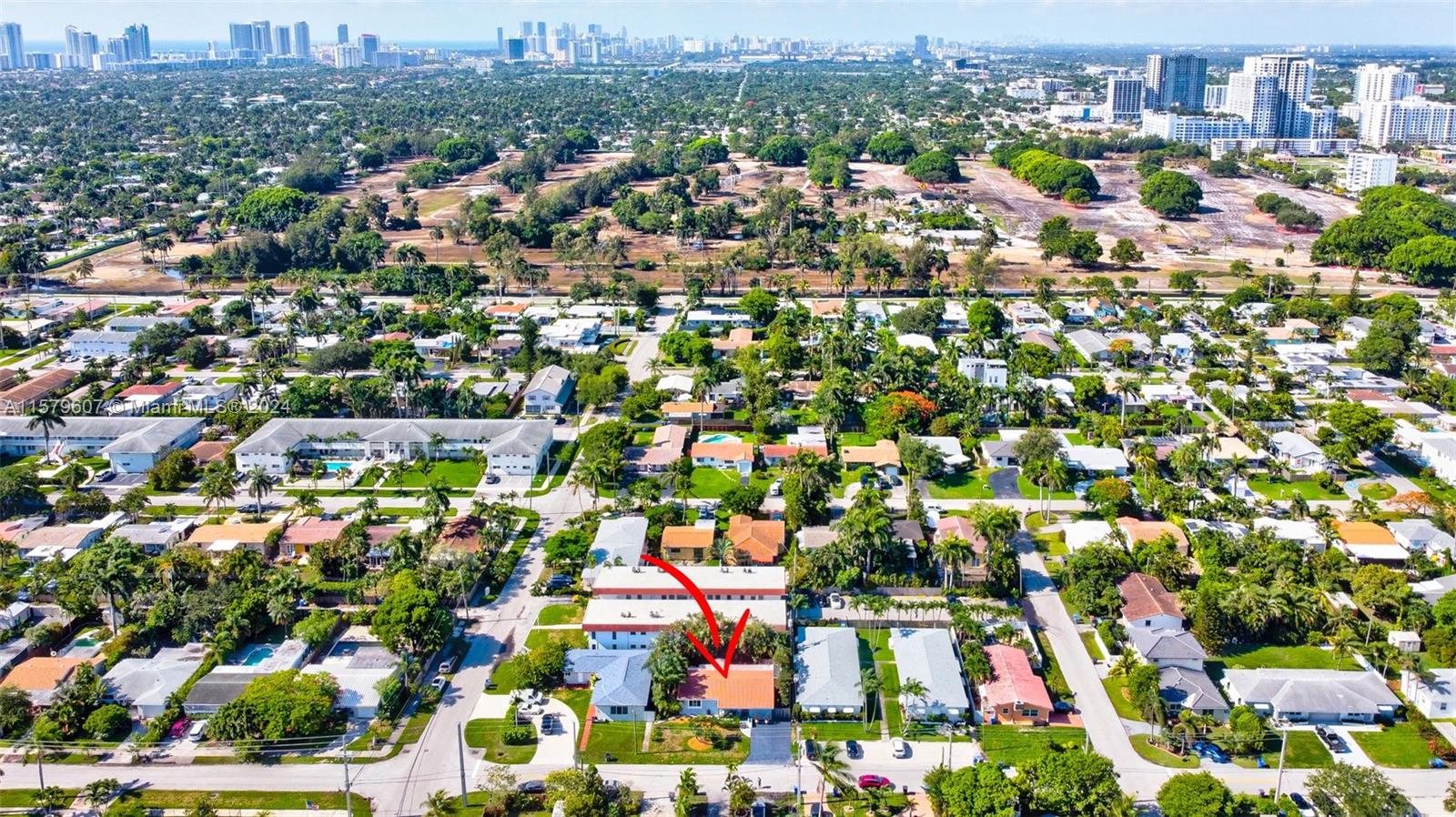 HOLLYWOOD PLACE - Residential