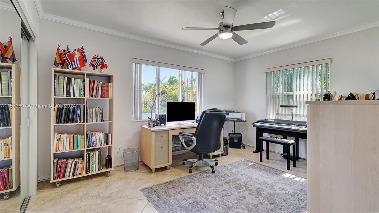 HOLLYWOOD PLACE - Residential