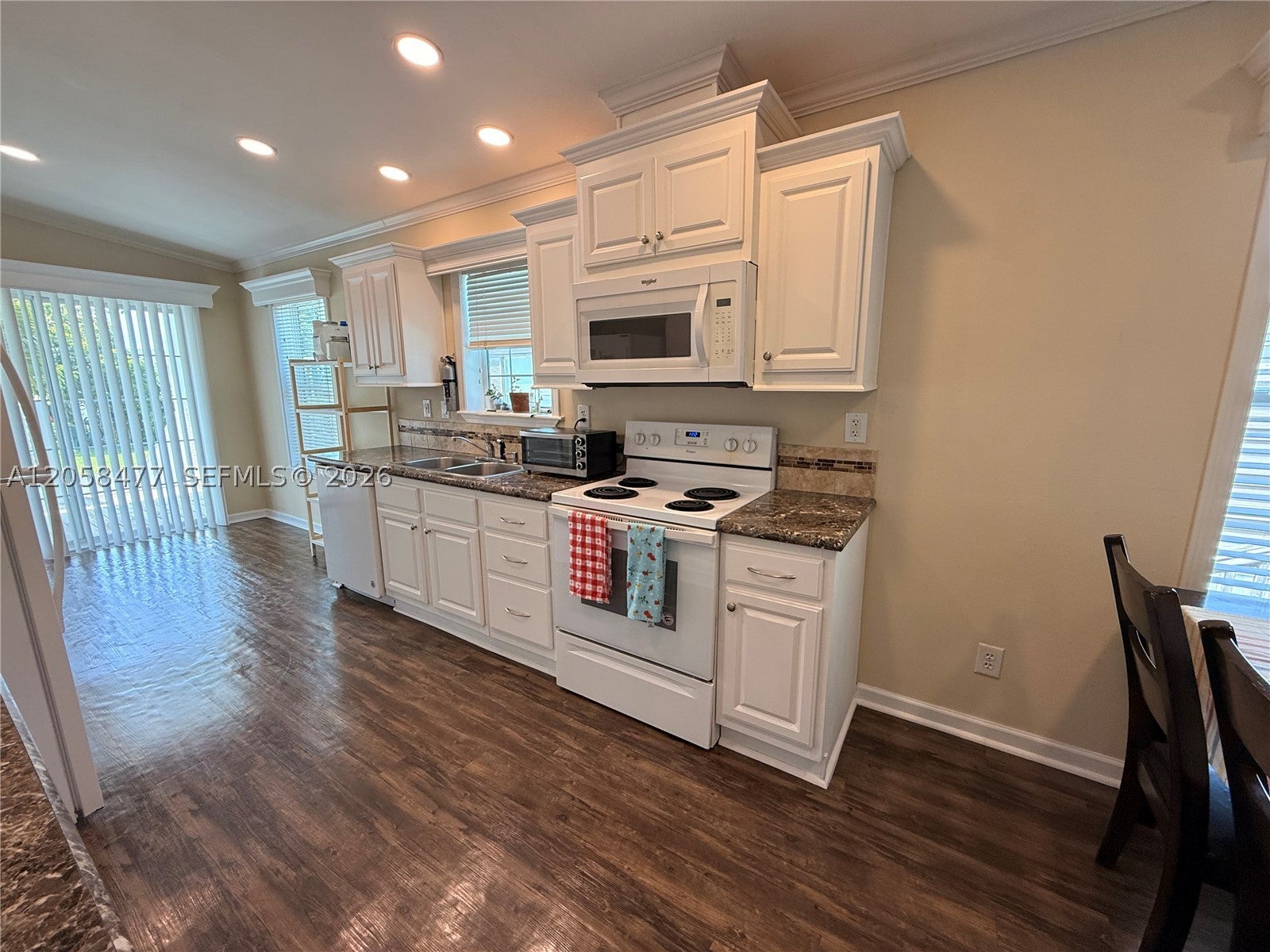 18787 SW 344th Drive, LOT 164, Florida City, FL, 33034/$125,000 4 18787 SW 344th Drive, LOT 164