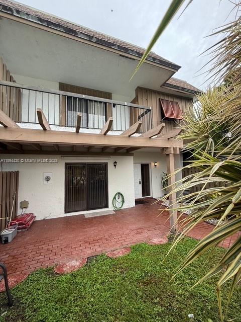 WOODS LANDING CONDO PH I - Residential Lease
