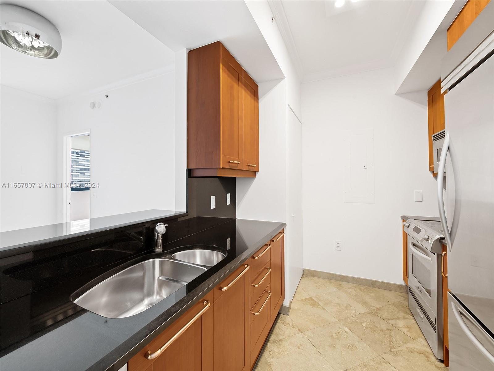 LAS OLAS RIVER HOUSE COND - Residential Lease